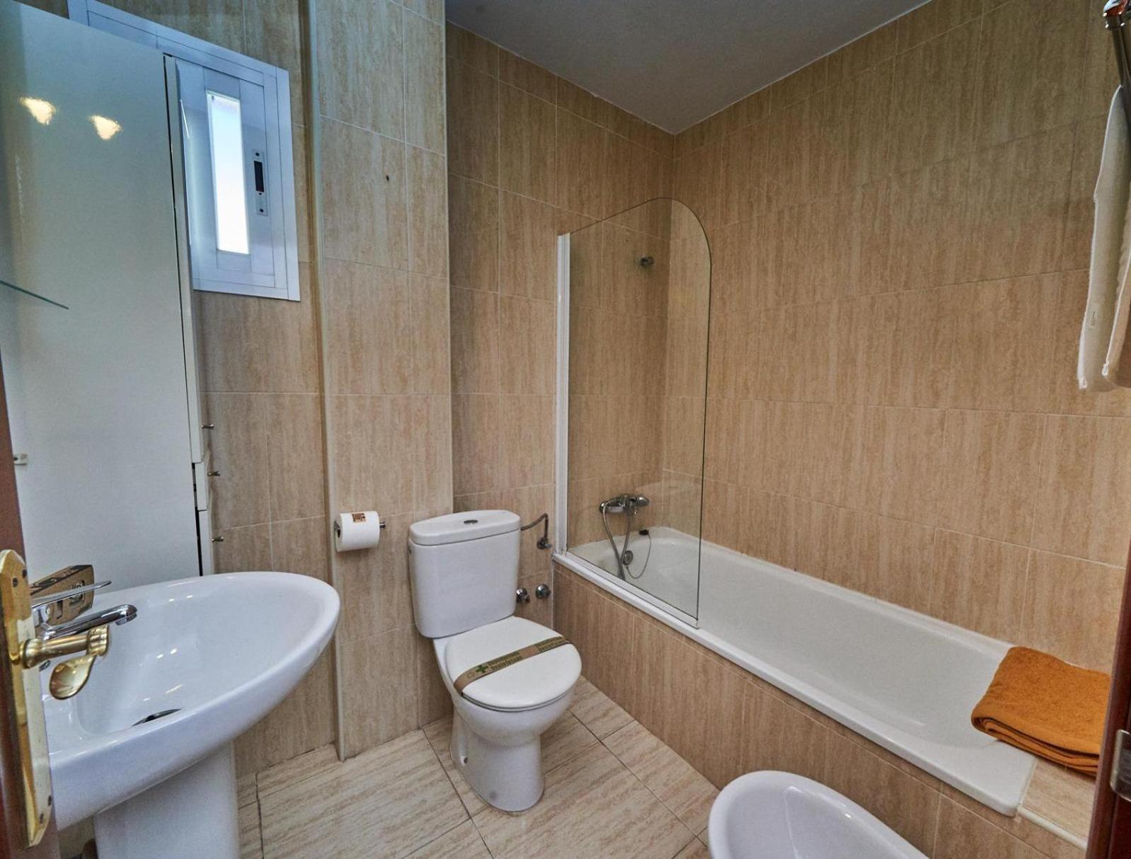 Villa Pura - Private Jacuzzi & Heated Pool Нерха Екстериор снимка