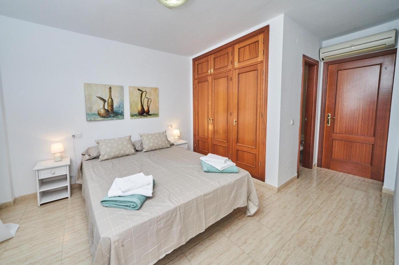 Villa Pura - Private Jacuzzi & Heated Pool Нерха Екстериор снимка