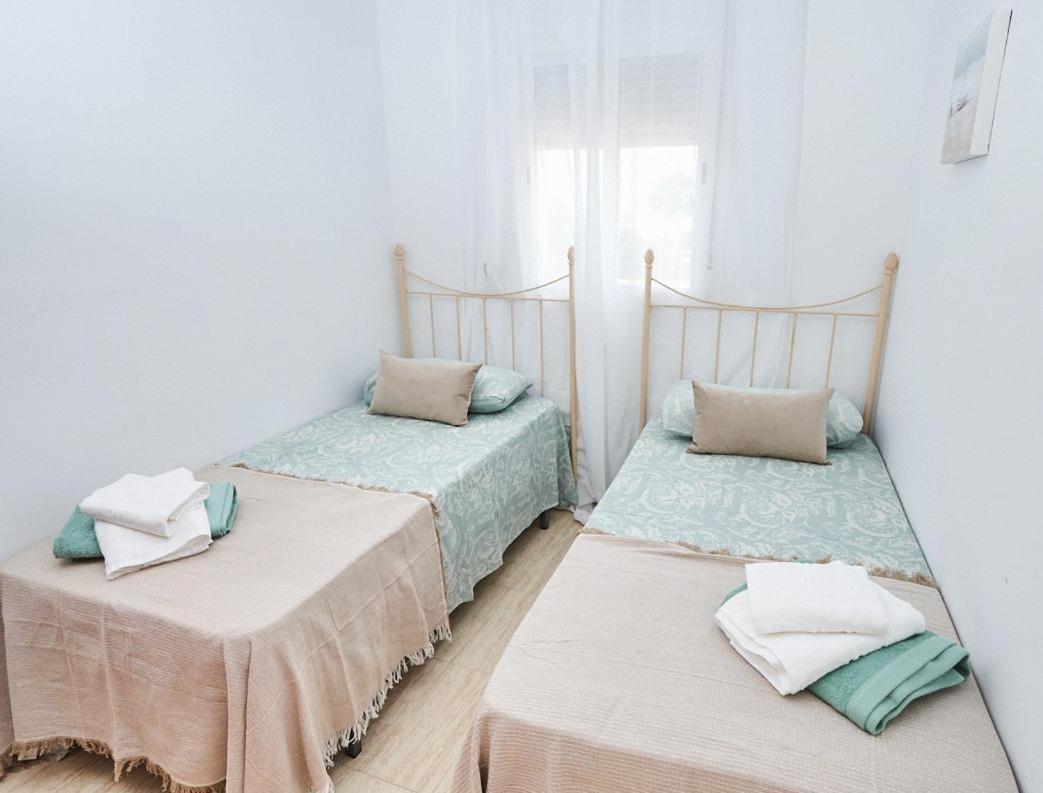Villa Pura - Private Jacuzzi & Heated Pool Нерха Екстериор снимка