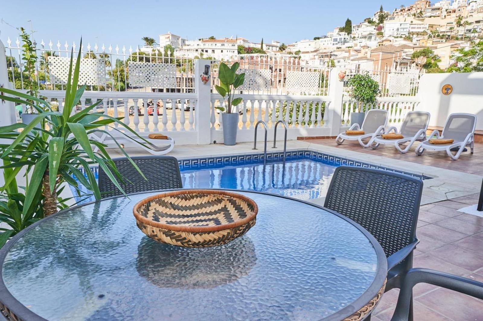 Villa Pura - Private Jacuzzi & Heated Pool Нерха Екстериор снимка