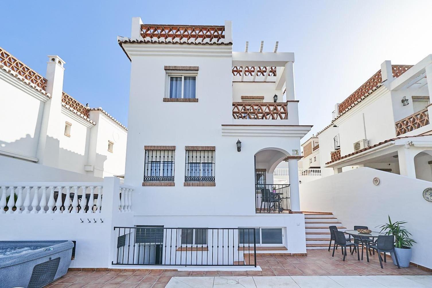 Villa Pura - Private Jacuzzi & Heated Pool Нерха Екстериор снимка